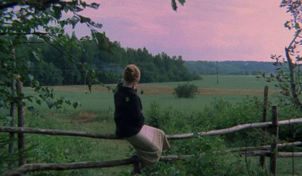 Explorando la Memoria, la poesía y el Simbolismo en «Mirror» de Tarkovsky
