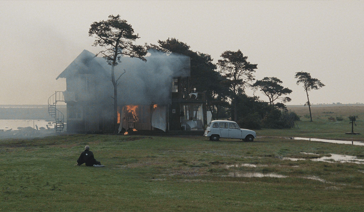 De lo Divino a lo Cotidiano: El Sacrificio y la Profundidad de Tarkovsky