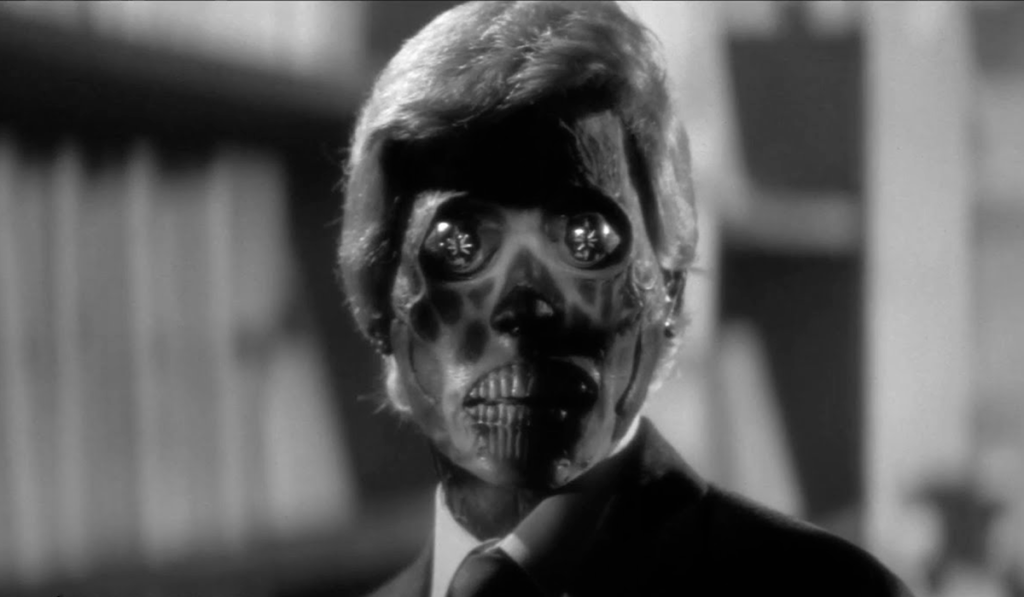 Crítica Social y Metáfora tras los Lentes de They Live de John Carpenter
